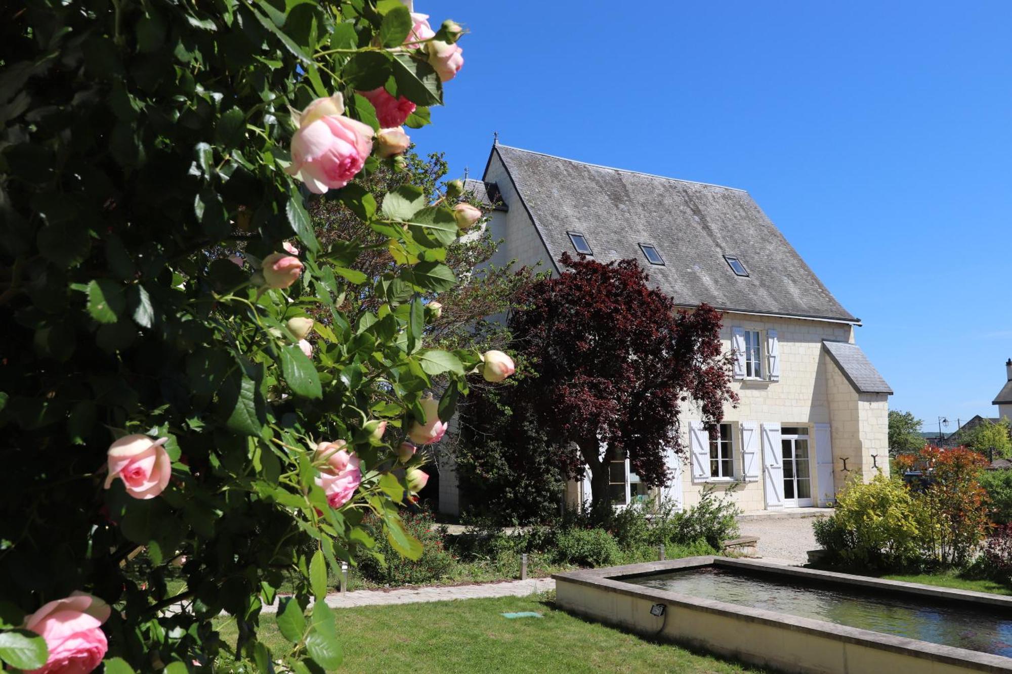 La Dixmeresse Restigne Exterior photo